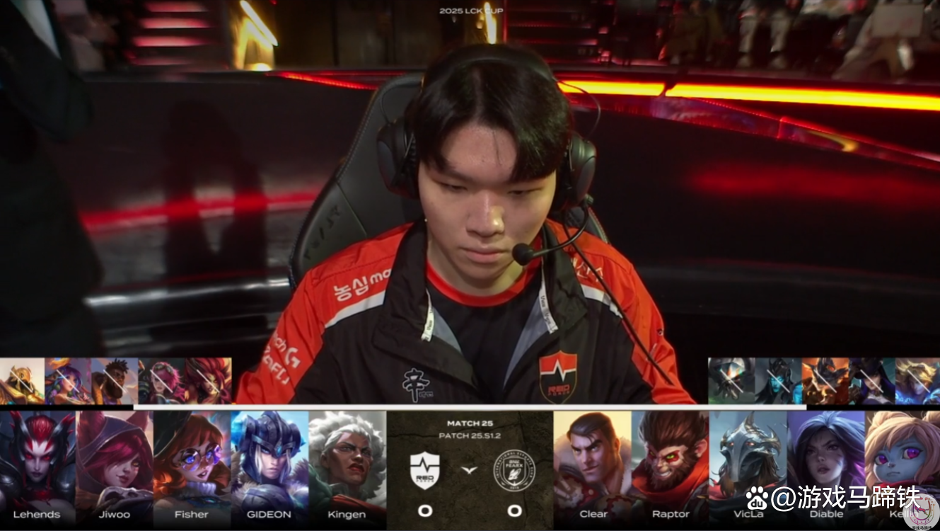 RNG碾压DRX,Deft开启传奇时刻激烈交锋四强赛,成为赛场最大亮点 RNG碾压DRX,Deft开启传奇时刻激烈交锋四强赛,成为赛场最大亮点