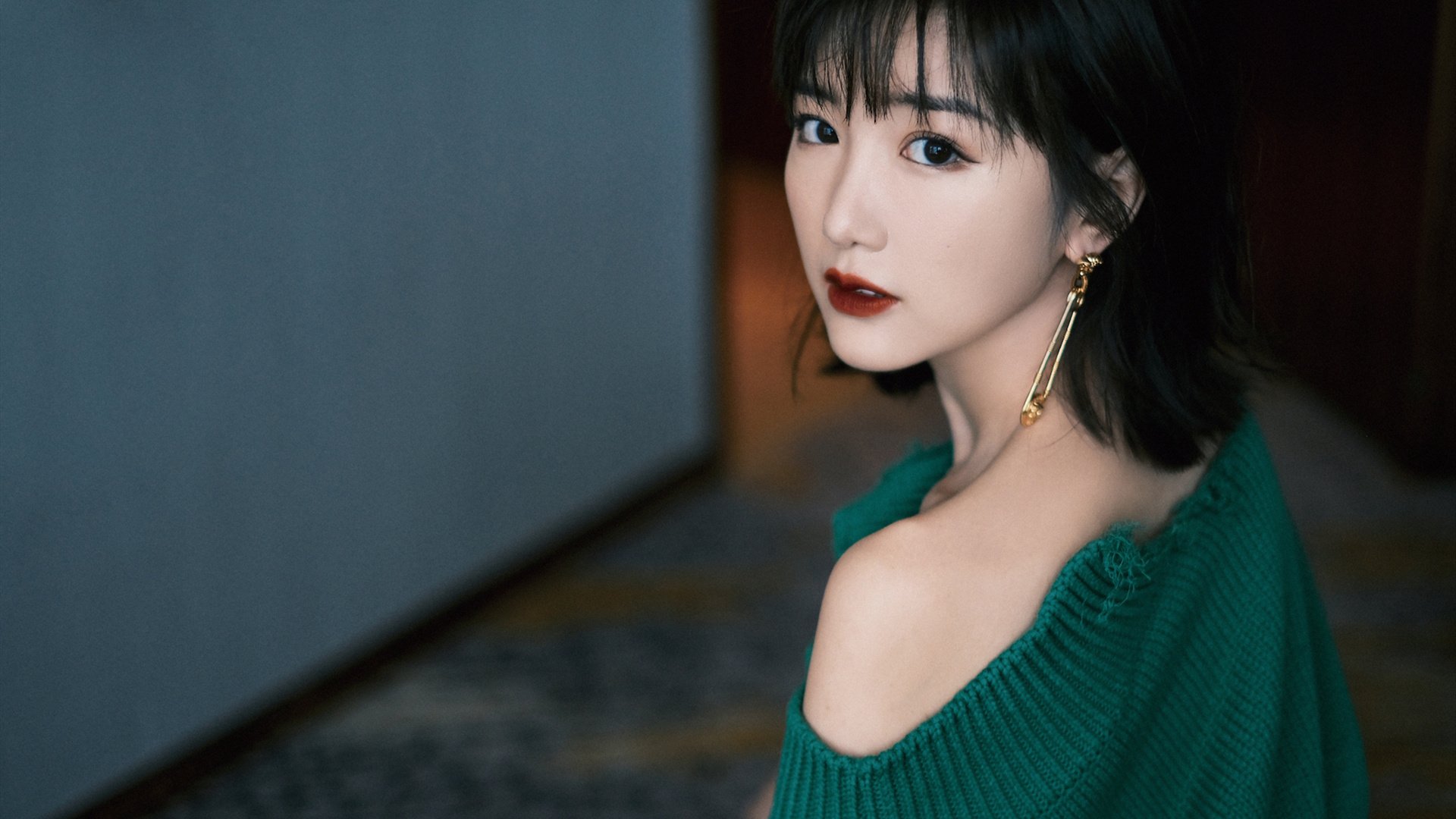 双线救赎，当F1年度争冠之夜遇上西亚卡姆的沉默反击